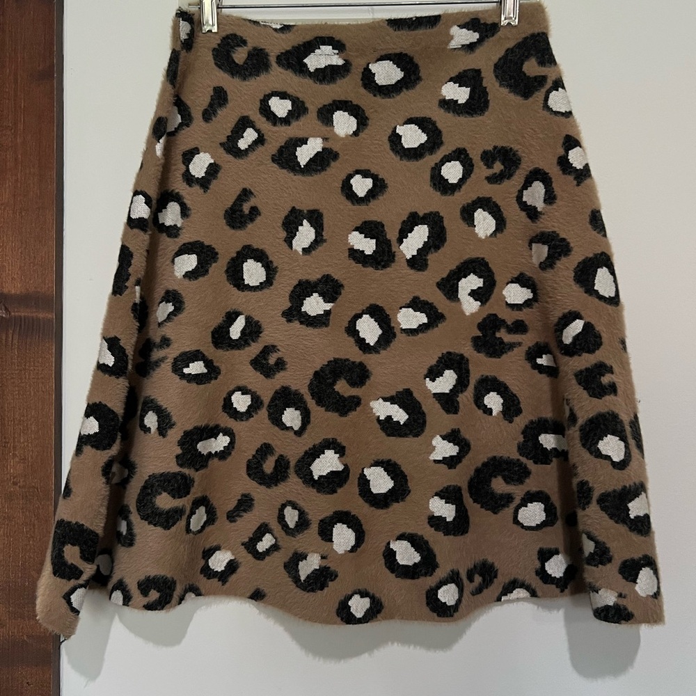 Chic Leopard Print A-Line Knit Skirt | Brushed Sweater Fabric | Size L